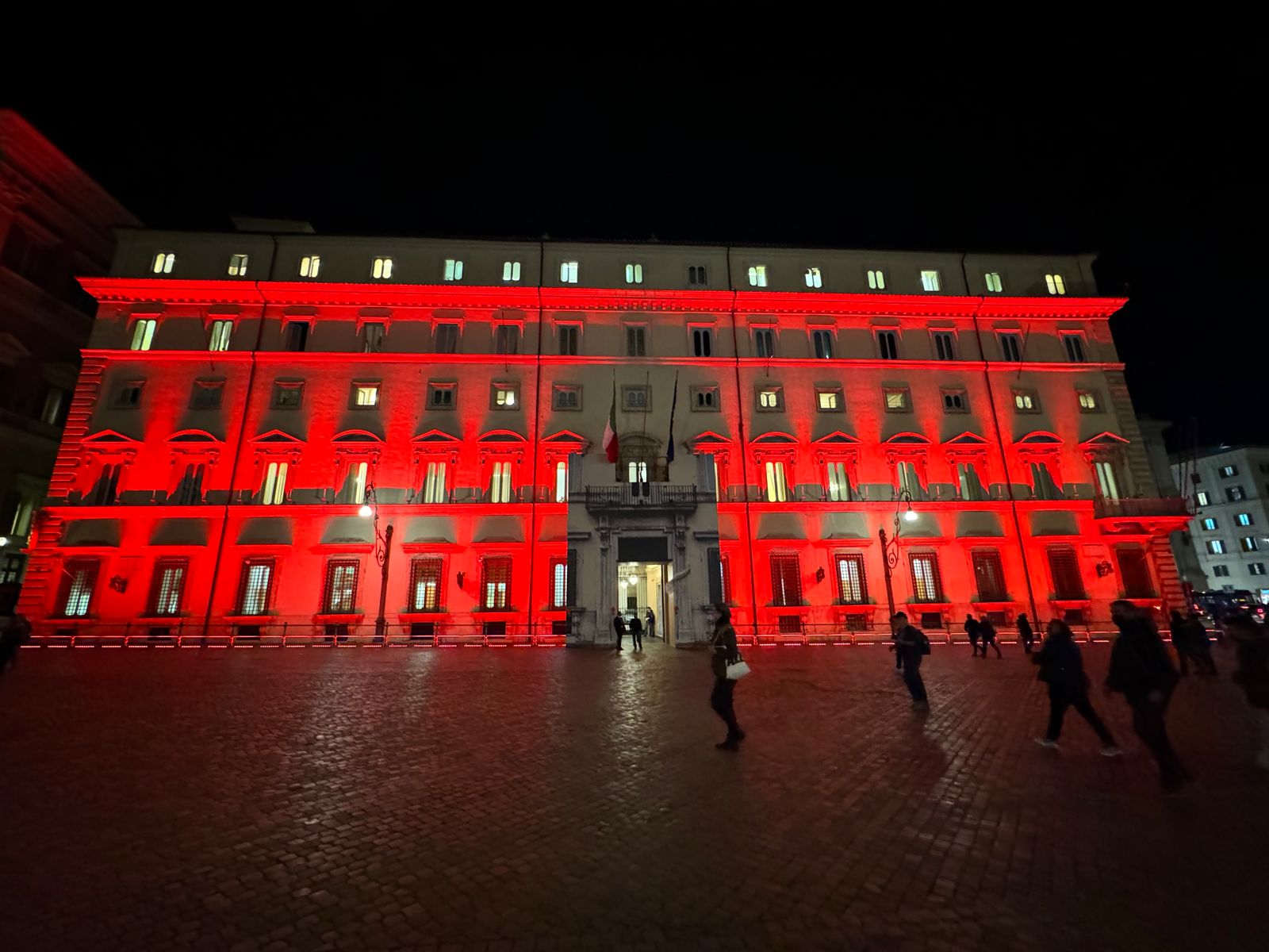 Hanno votato tutti il nuovo codice rosso per «dare un segnale». Ma i leader politici sono concordi: «Nessuna legge avrebbe salvato Giulia» – Il video