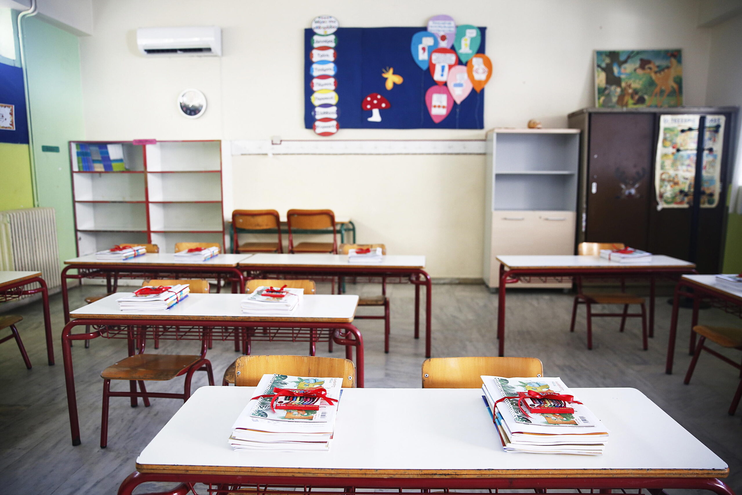 Scuola, Valditara: «In aula la maggioranza degli alunni deve essere italiana»