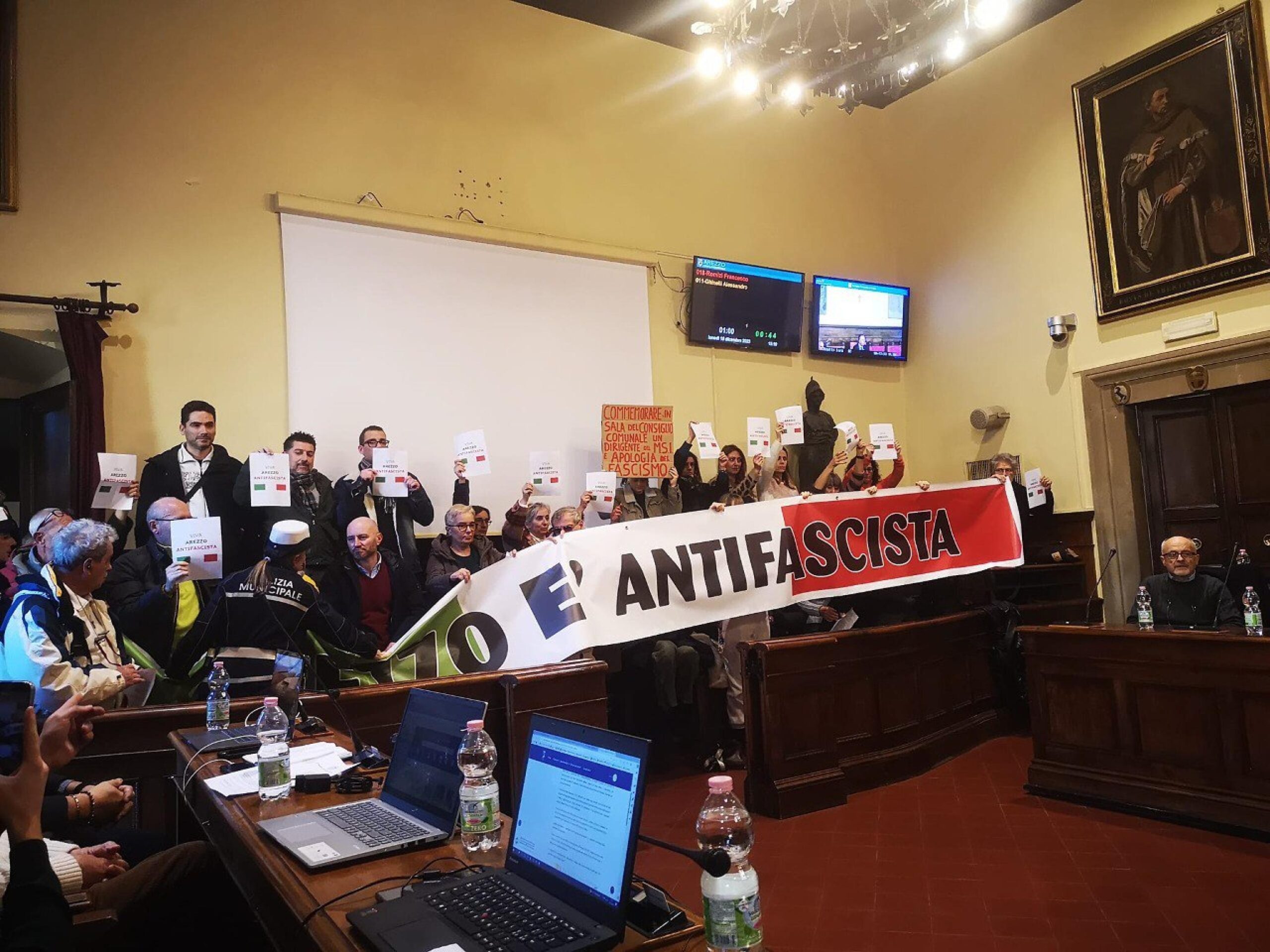 Arezzo polemica per la celebrazione dei 100 anni del padre del