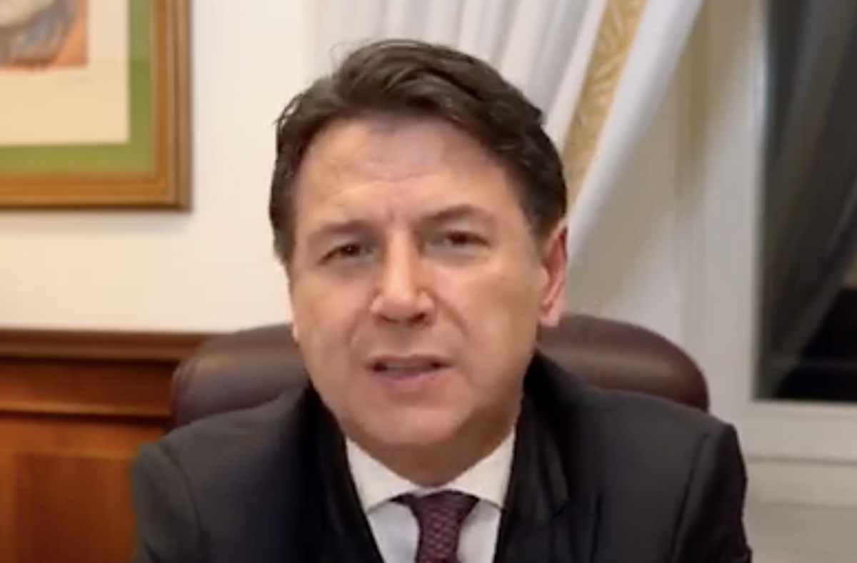 Mes, Conte risponde a Meloni: «Non puoi scaricare su di me le responsabilità: o voti sì, o voti no» – Il video