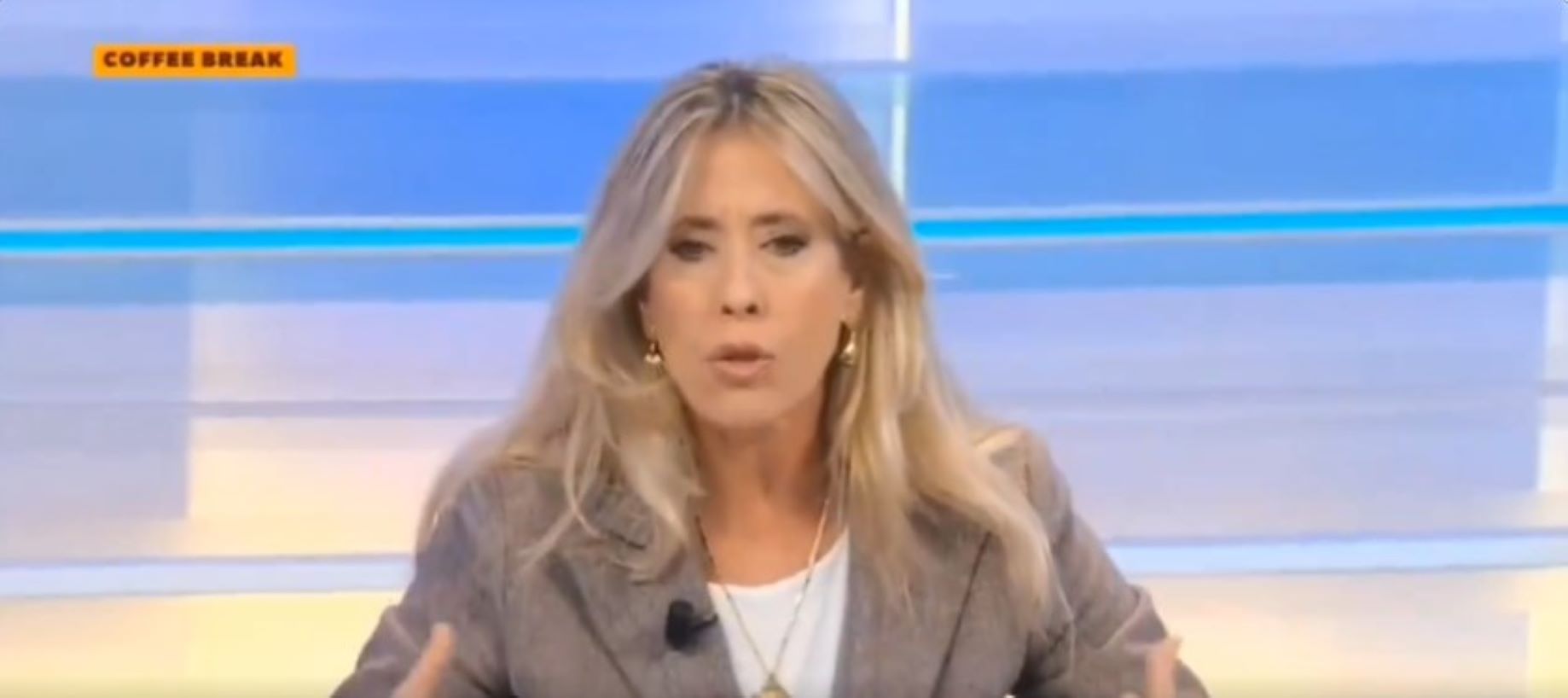 Mennuni (FdI): «Dobbiamo far diventare la maternità cool, con le ragazze di 18 anni che vogliono sposarsi e fare una famiglia» – Il video