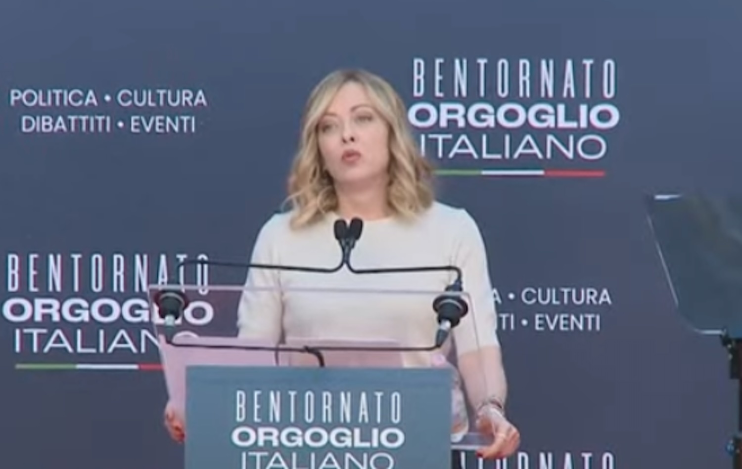 Meloni, la bordata a Chiara Ferragni (senza citarla): «Non stiamo con gli influencer milionari che fingono beneficenza» – Il video