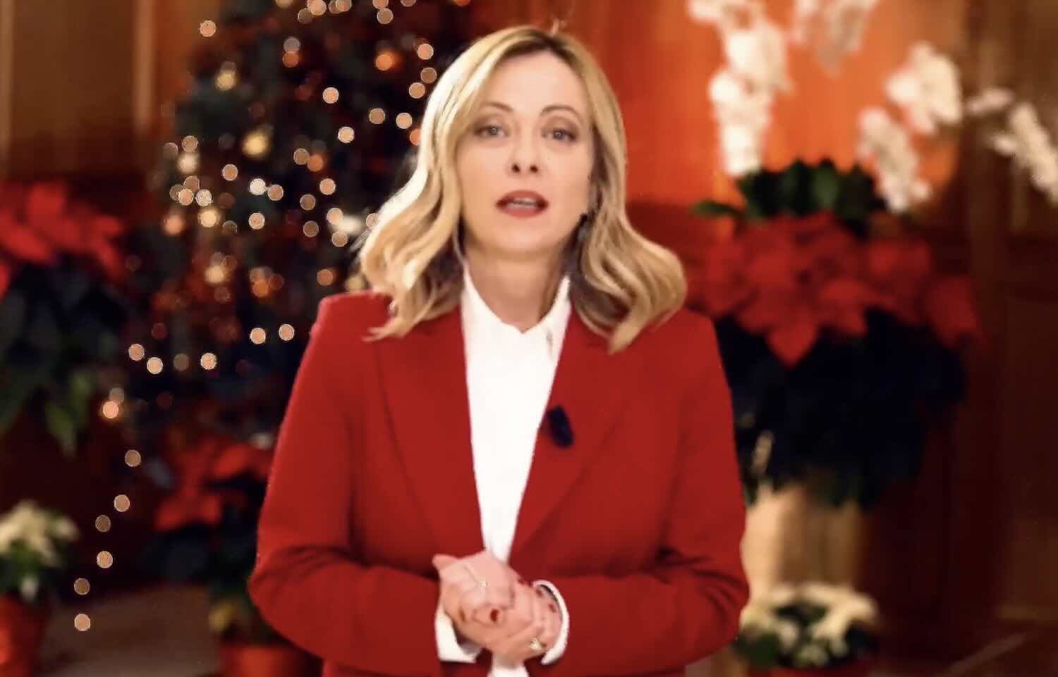 Giorgia Meloni riappare dopo l’influenza, gli auguri di Natale della premier di «serenità e orgoglio» – Il video