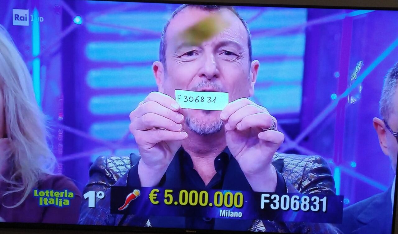 Lotteria Italia 2023, venduto a Milano il biglietto da 5 milioni di euro.  Ecco tutti i codici dei ticket vincitori - Open