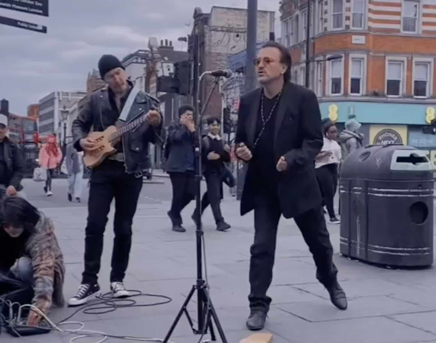 Suonano gli U2 per strada e nessuno li riconosce? La verità dietro il post visto da milioni di fan – Il video