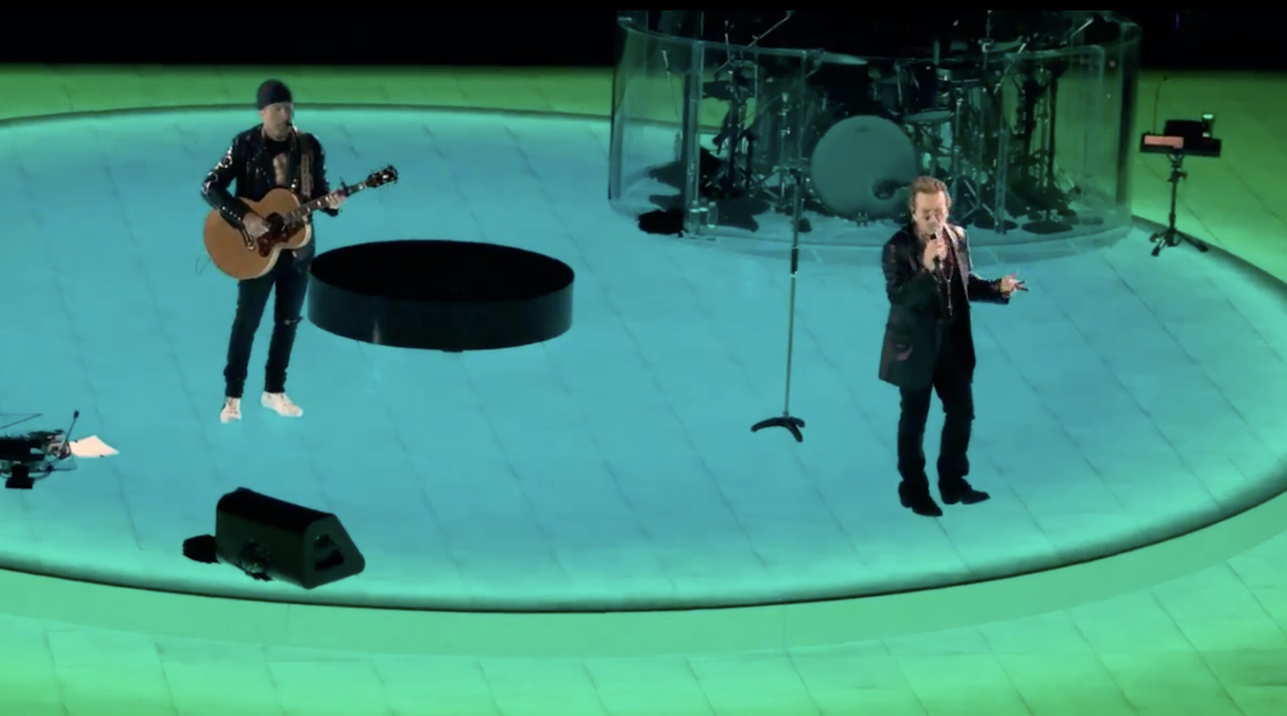 L'omaggio di Bono e degli U2 per Alexei Navalny «La gente che crede(02)