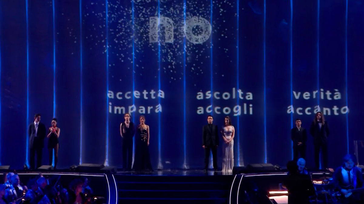 Sanremo 2024, il cast di «Mare Fuori» porta la violenza contro le donne sul palco: «Ecco le parole dell'amore» - Il video - Open