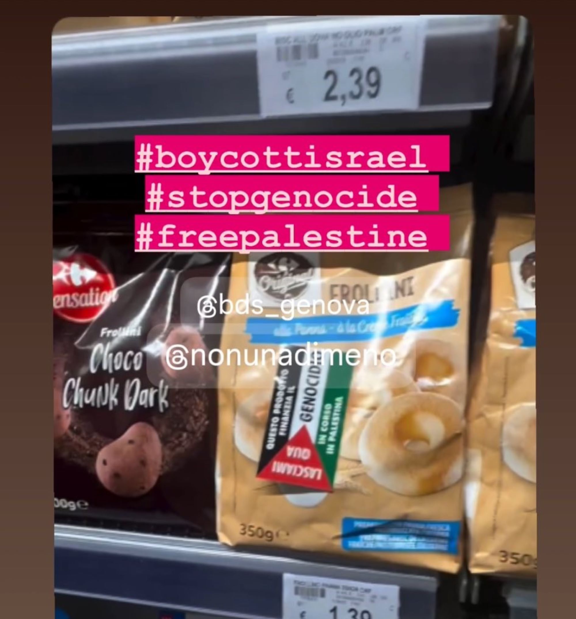 «Questo prodotto finanzia il genocidio». L’azione di boicottaggio contro biscotti e pasta tra gli scaffali degli iper di Genova – Il video