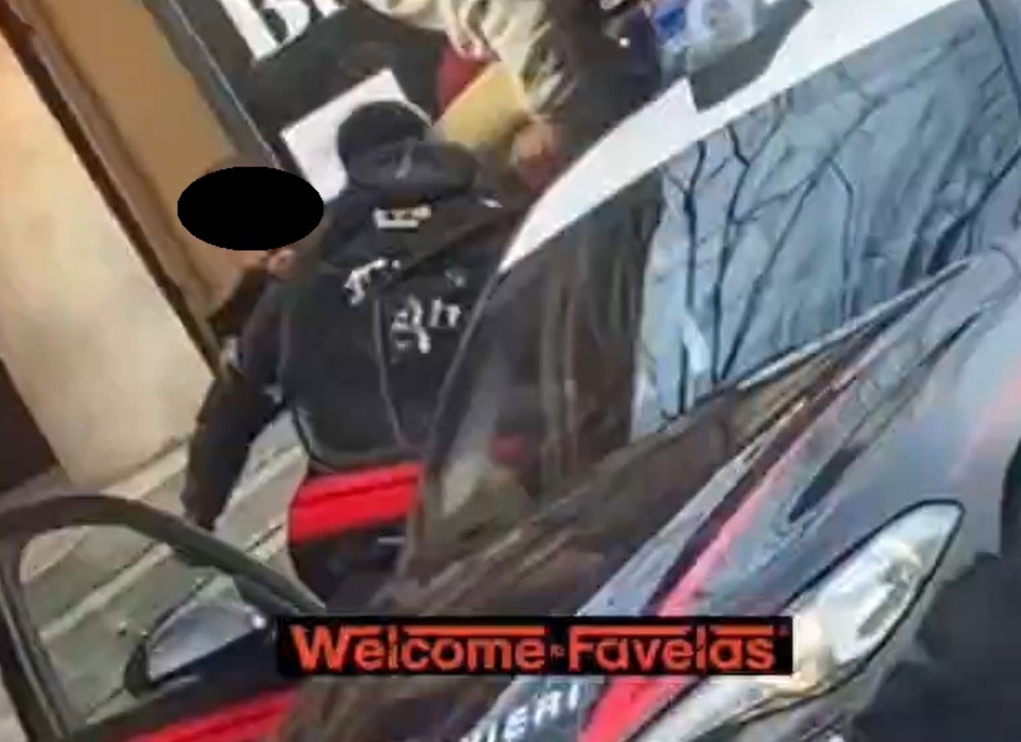 Modena, migrante preso a pugni da carabiniere. «Sono ancora in ospedale voglio denunciare» – Il video