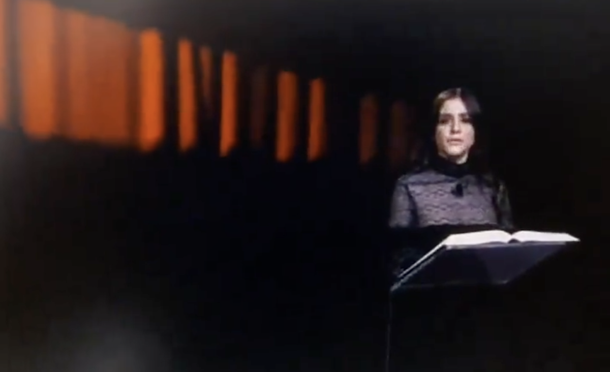 Rai News manda in onda la “Pillola di Poesia” sbagliata. Luce Cardinale: «Vaf******o…Ho saltato una riga» – Il video