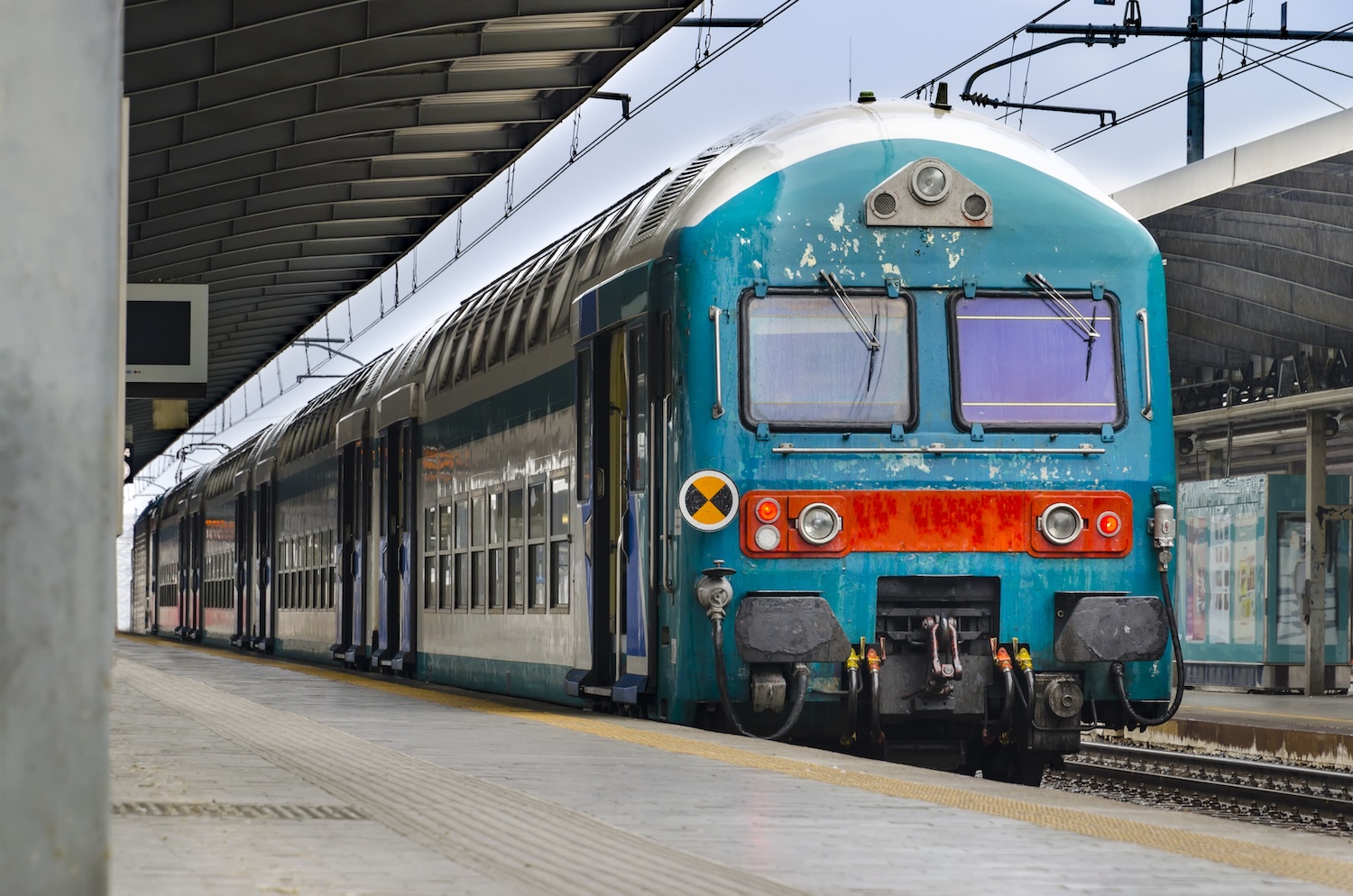 treno-regionale accoltellato capotreno