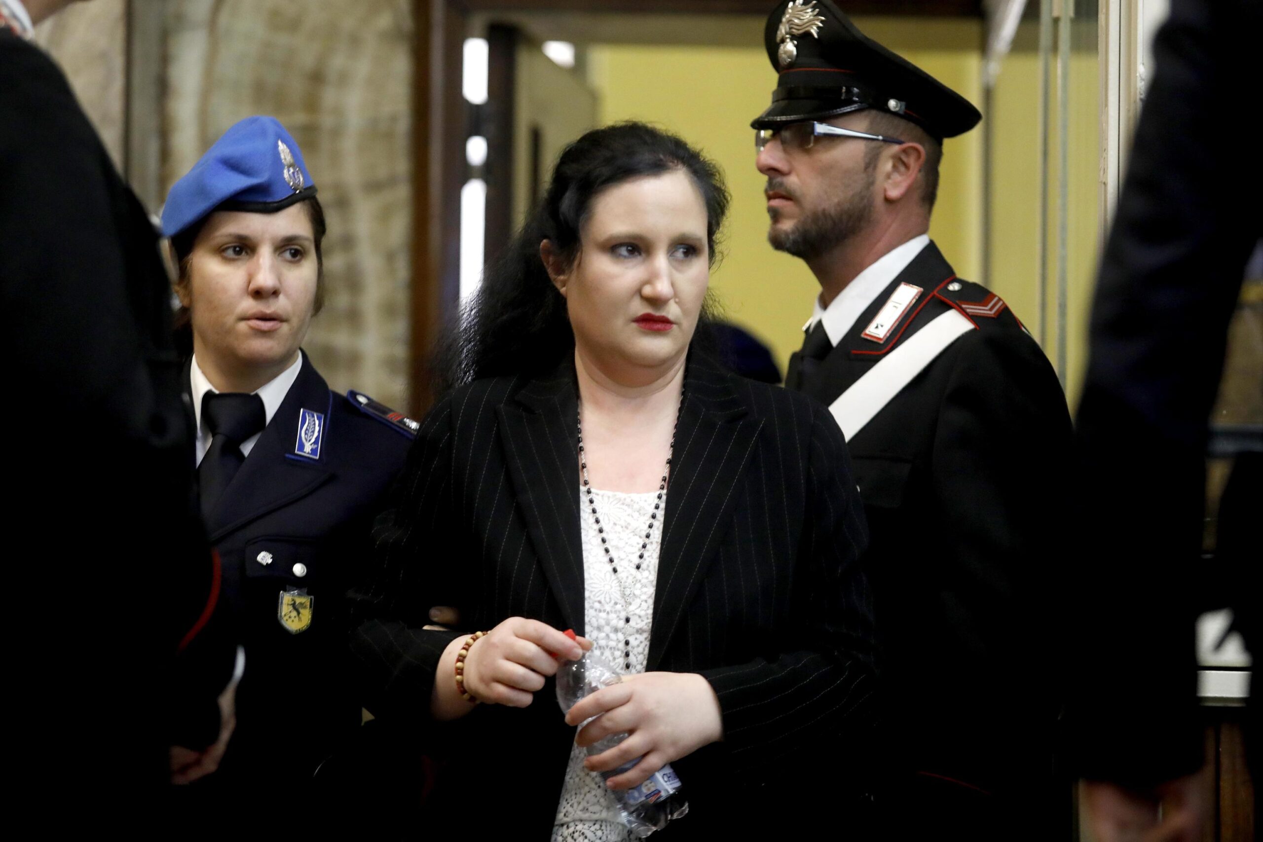 COL PIFFERO | IL PIFFERO DI SALVINI HA INTORTATO BERLUSCO