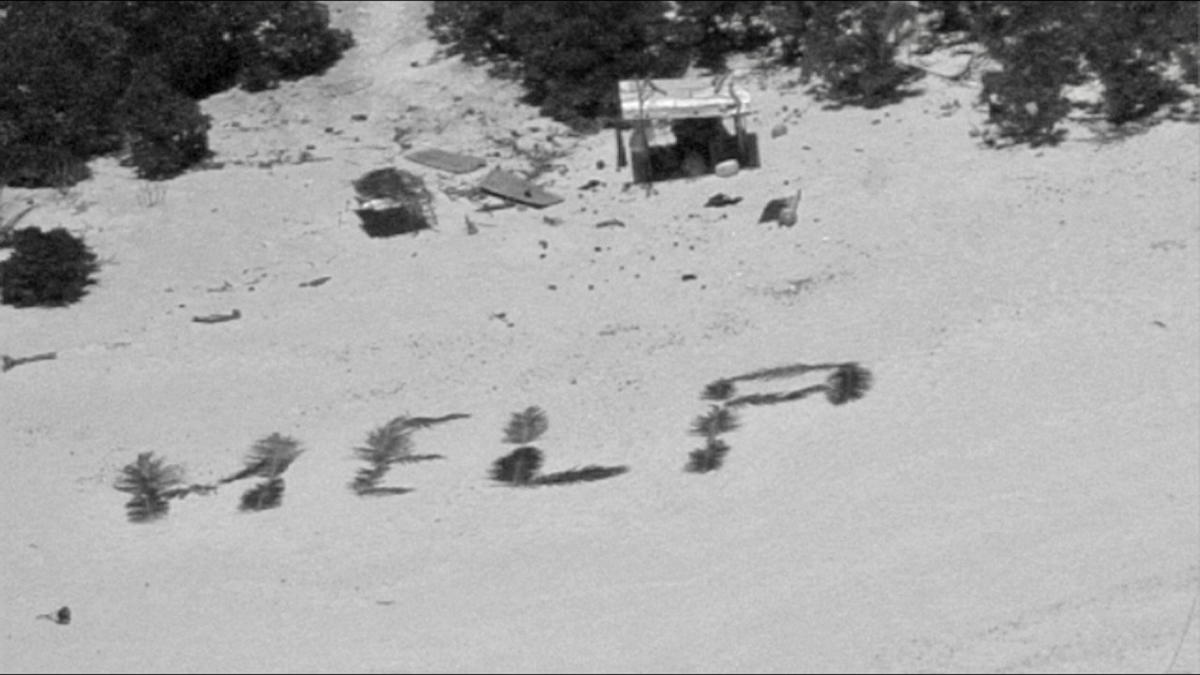 “Help” on the sand with palm leaves: rescuing castaways from a desert atoll in Micronesia after 9 days
