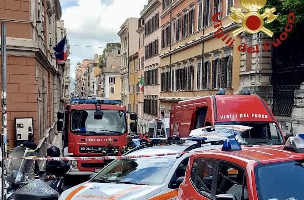 Evacuato l’hotel Barberini a Roma, salgono a 8 intossicati per il cloro della Spa: due sono gravi