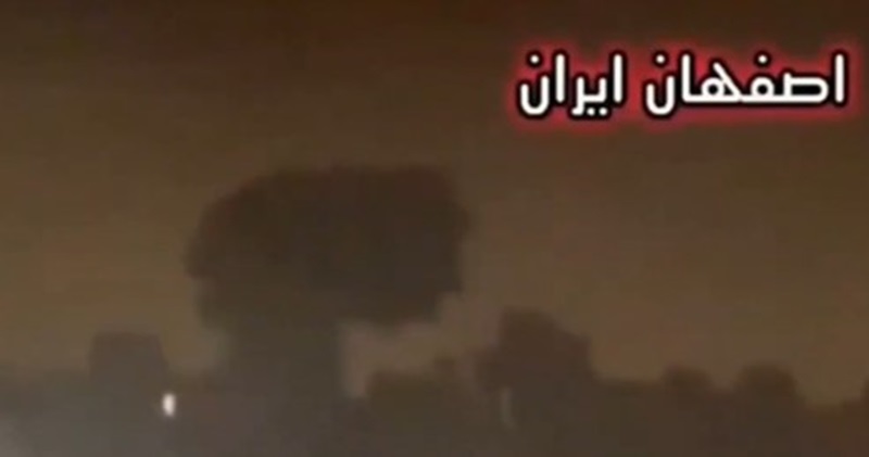 Iran, esplosioni a Esfahan: «Israele ha lanciato un attacco con i droni, lì ci sono gli impianti nucleari»