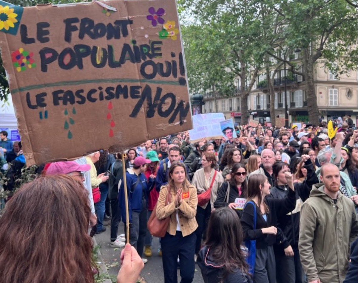 France The left’s march against Le Pen and Bardella: “We are 640 thousand” and François Hollande reappears among the candidates – video