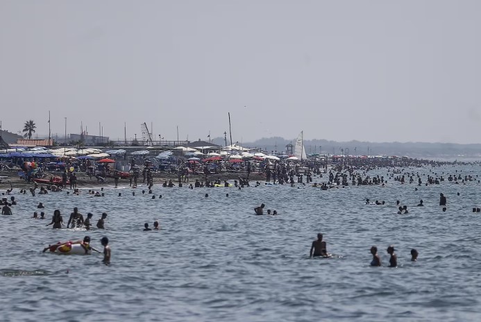 ostia violenza sessuale