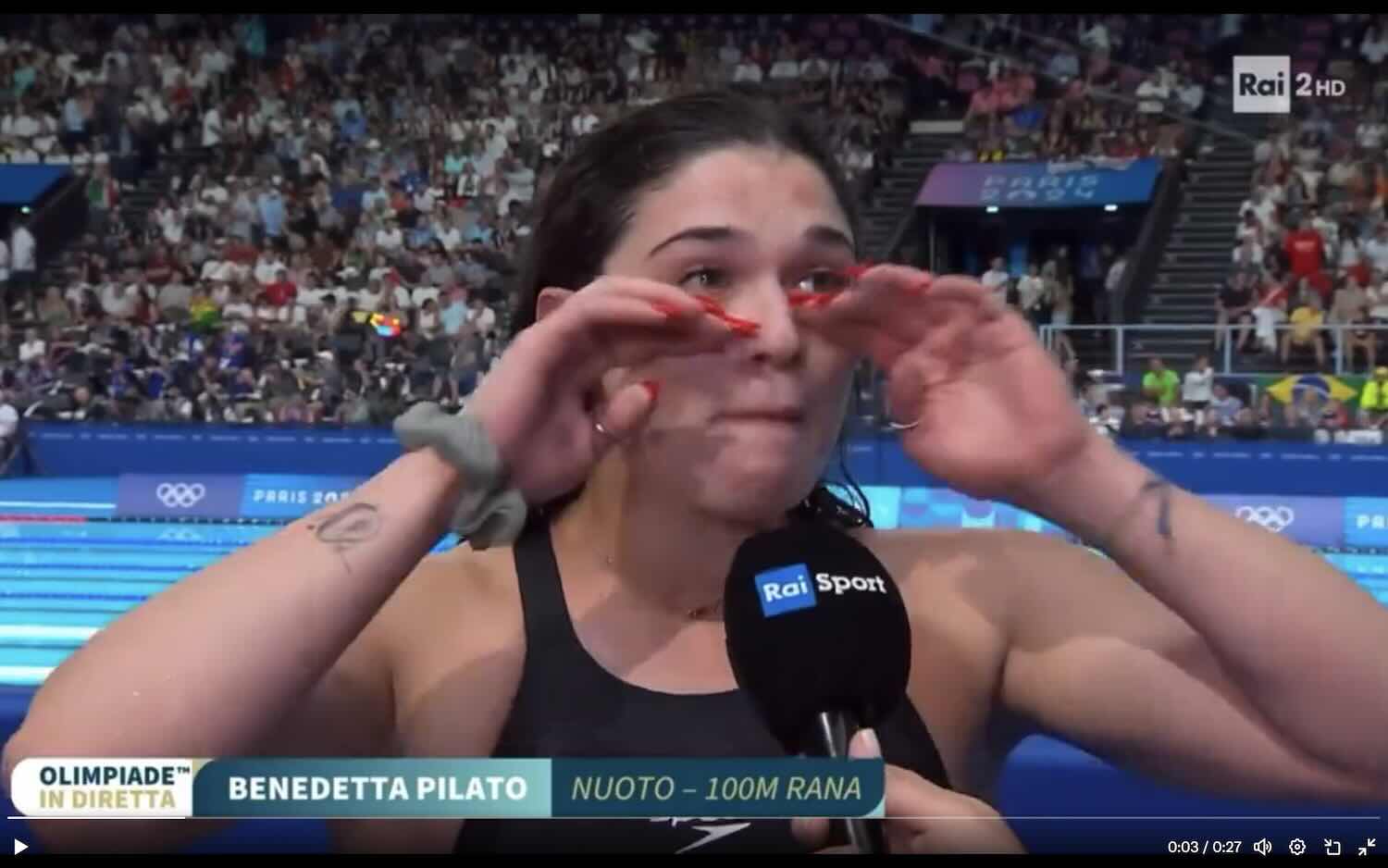 Benedetta Pilato felice dopo la finale di 100 rana alle Olimpiadi di Parigi