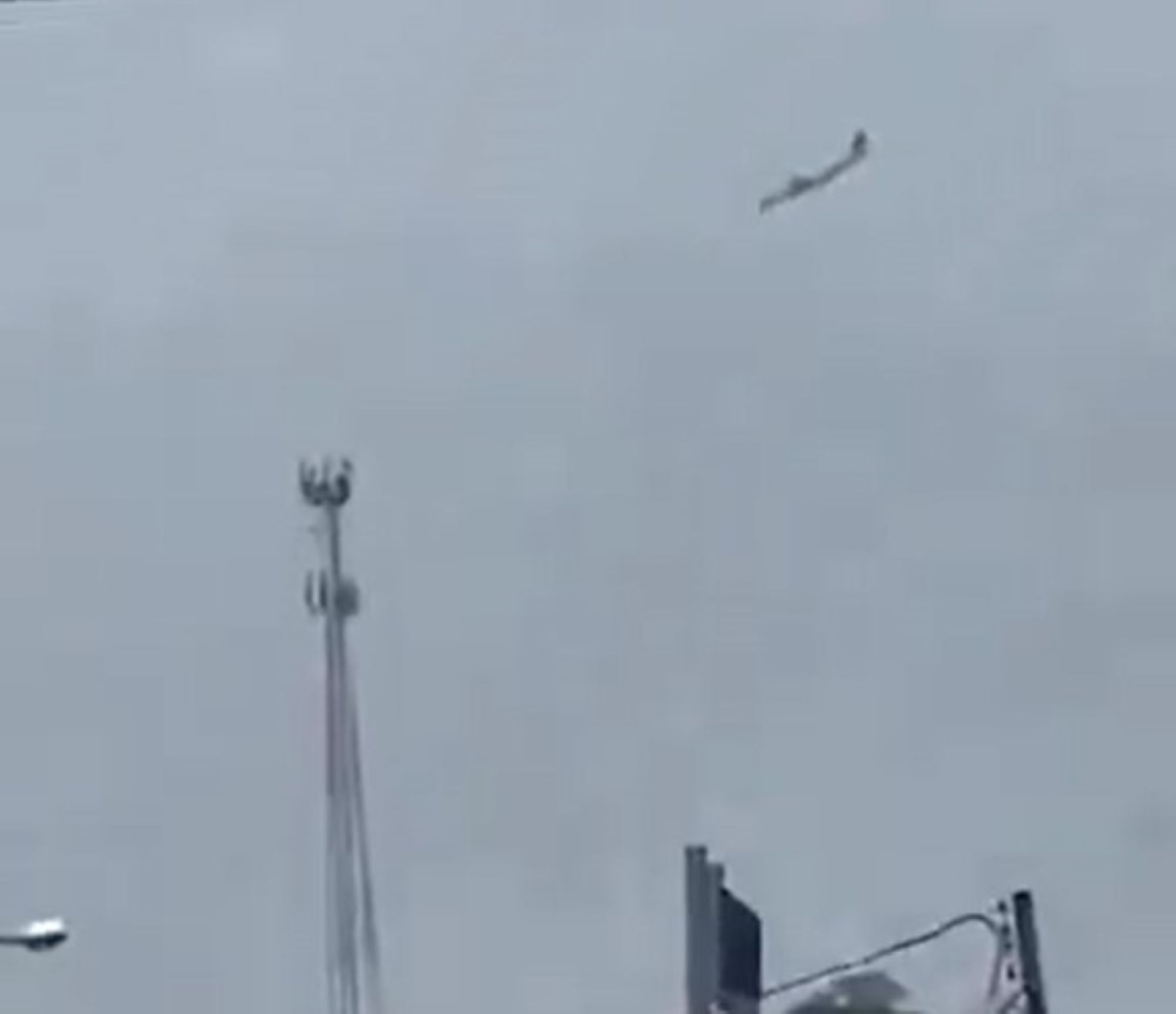 Perché è caduto l’aereo a San Paolo, in Brasile: l’ipotesi del «flat spin» – Il video