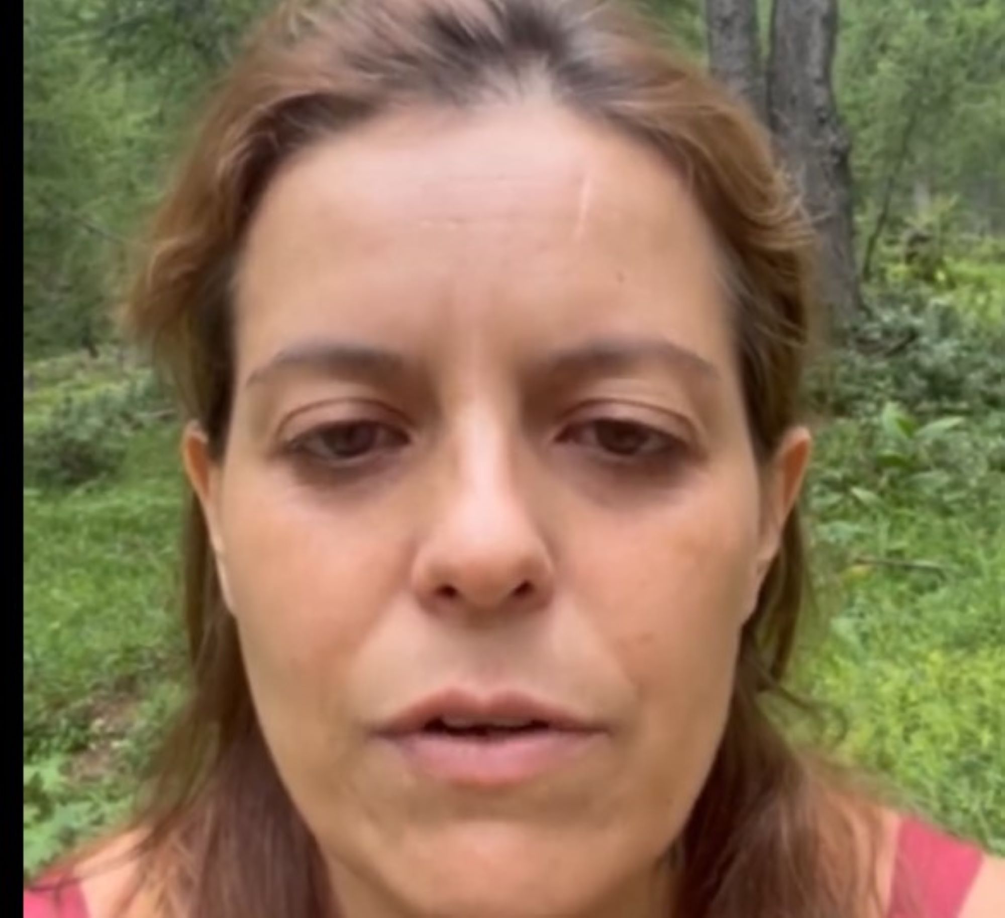 Ilaria Salis: «Sono in montagna per rigenerarmi, da settembre torno a combattere. Bruxelles mi prende le energie» – Il video