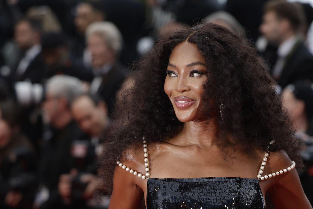 naomi campbell beneficienza scandalo