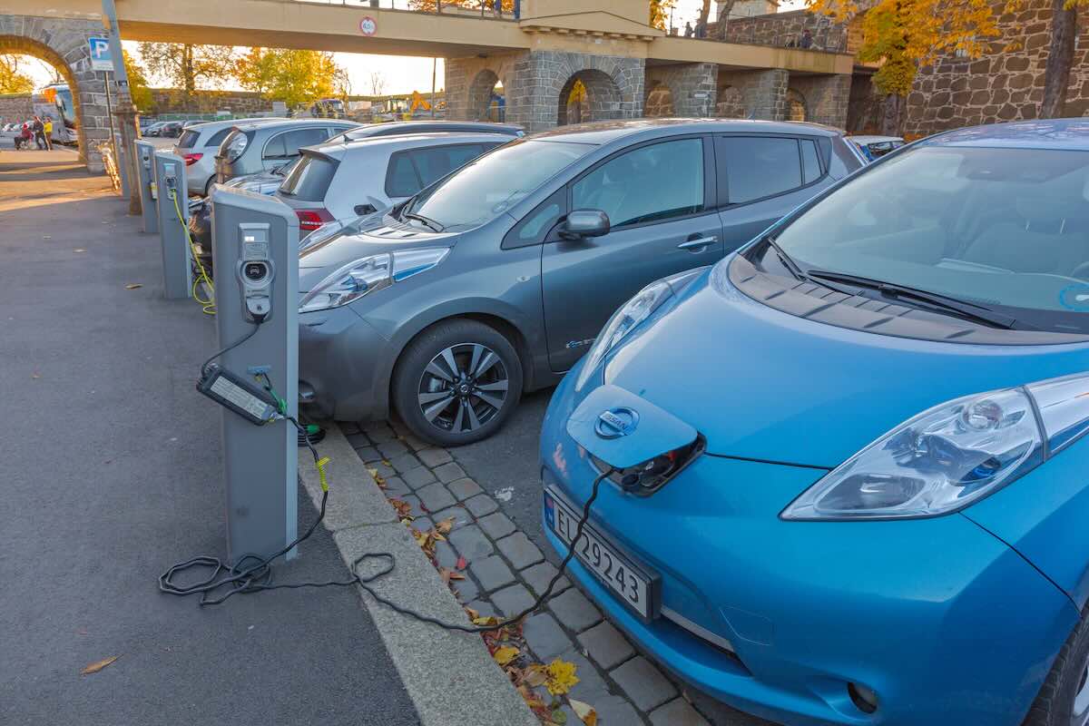 norvegia più auto elettriche di auto a benzina