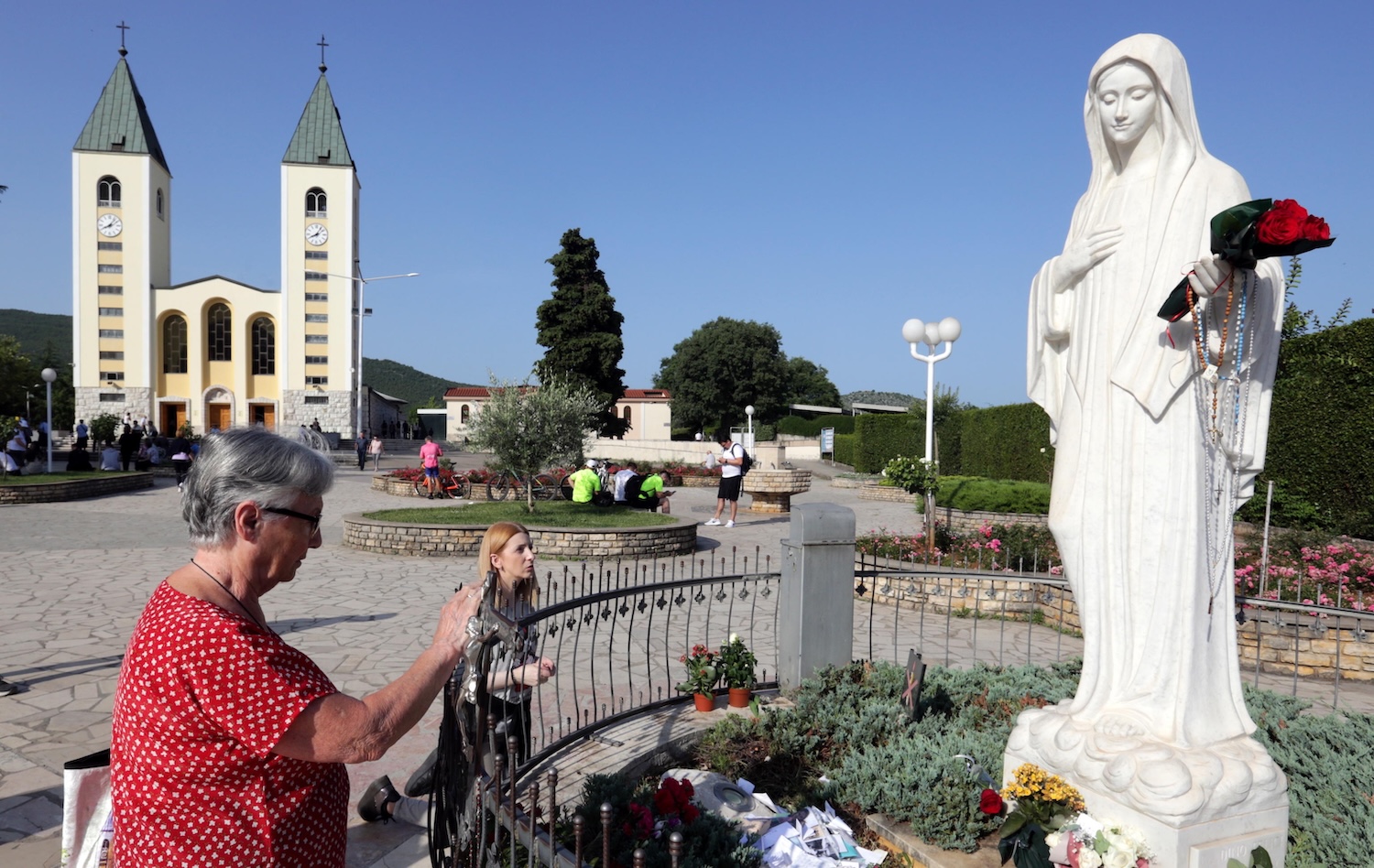 https://static.open.online/wp-content/uploads/2024/09/medjugorje-vaticano.jpg