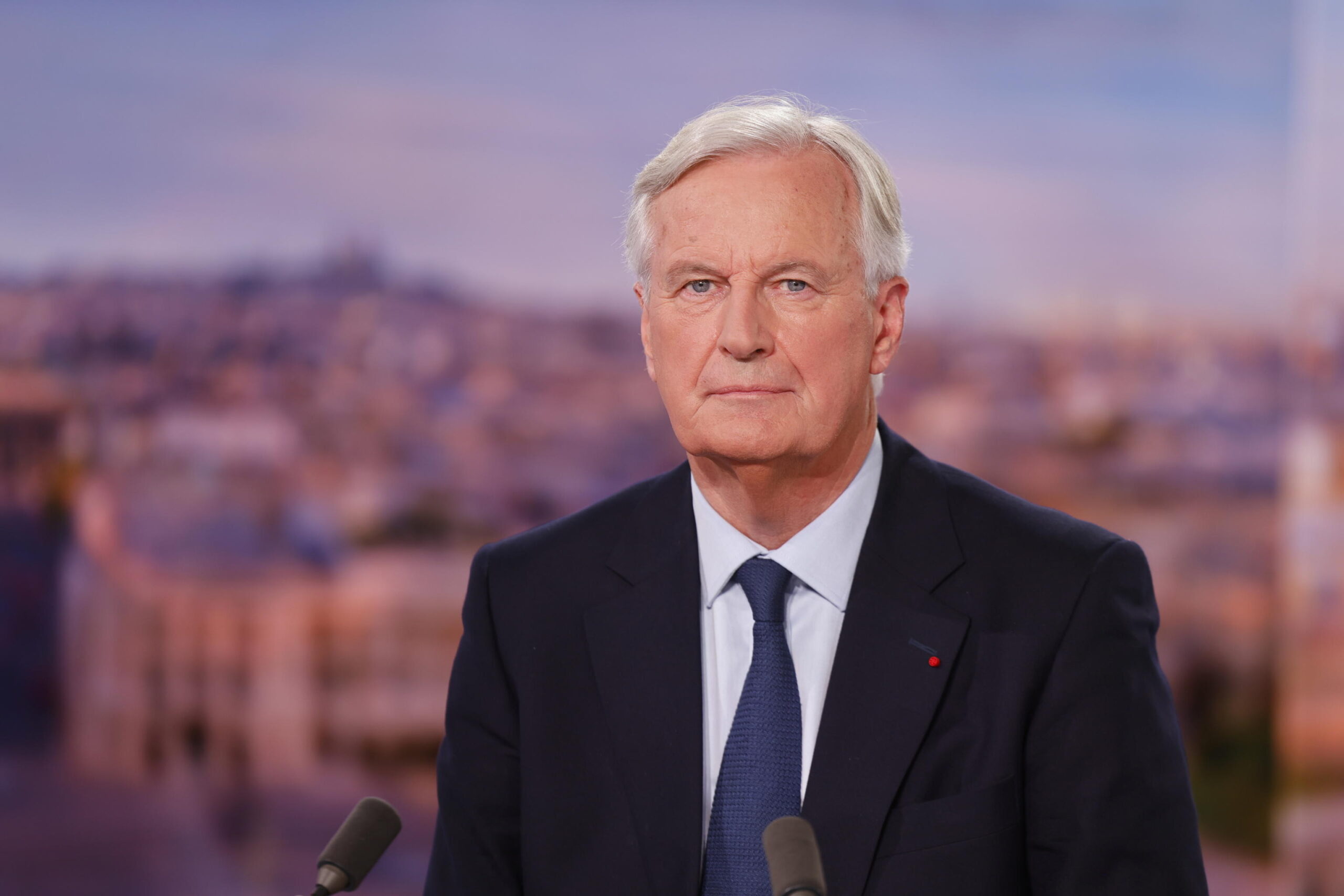 https://static.open.online/wp-content/uploads/2024/09/michel-Barnier-primo-ministro-francia-scaled.jpg