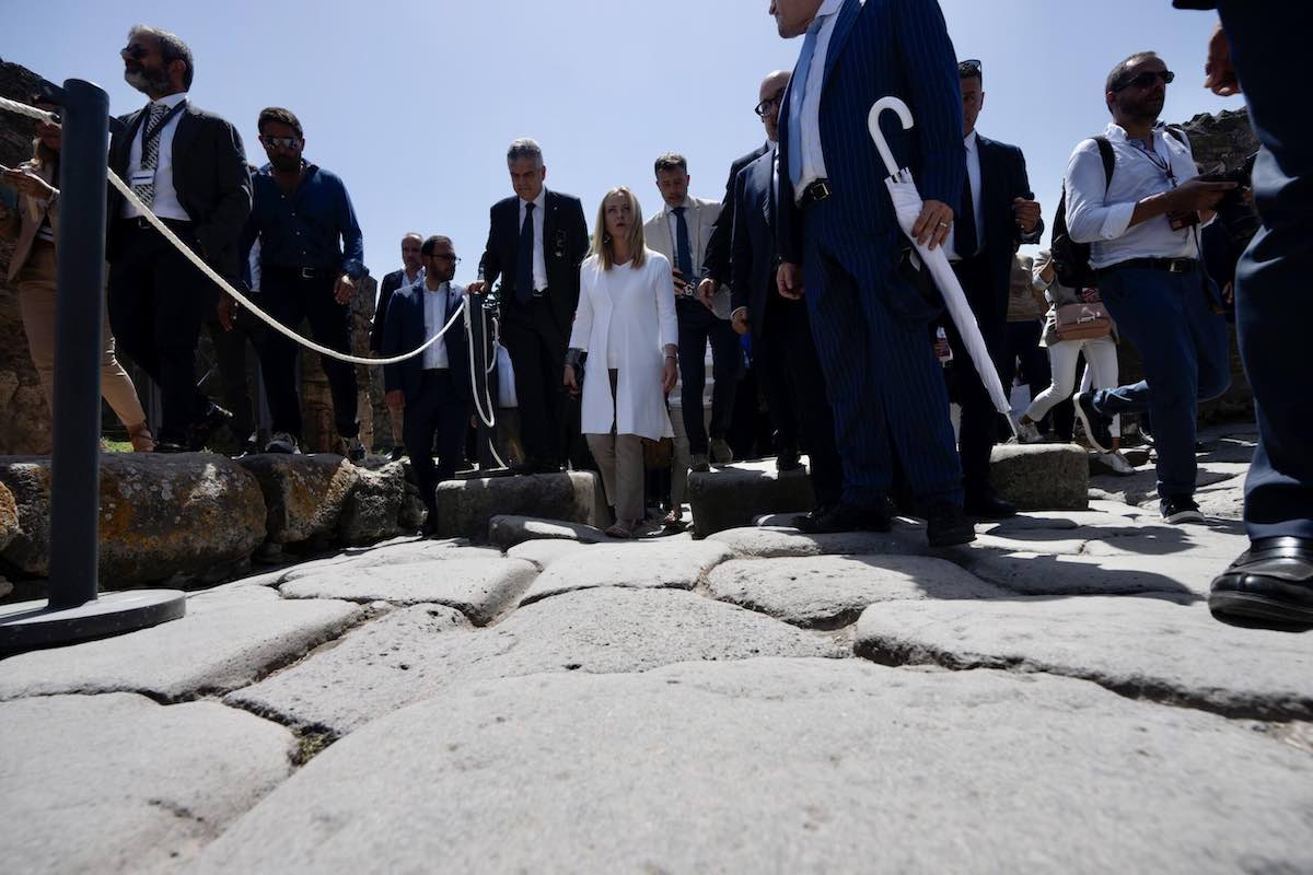 pompei g7 cultura regali cravatta frutta secca maria rosaria boccia