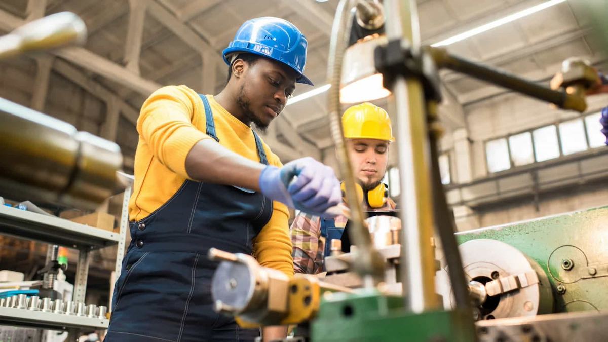 confindustria mercato lavoro immigrati stranieri