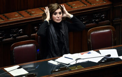 ministra bernini aula decreto lezioni online