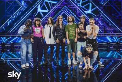 live di X Factor 2024 finale 5 novembre in piazza a Napoli Squadre Concorrenti