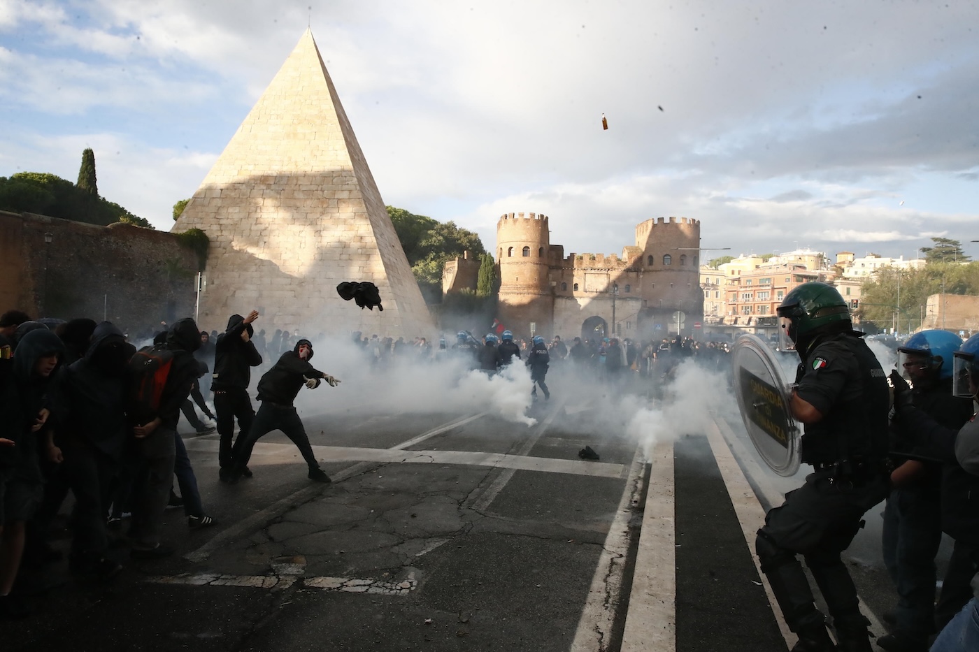 corteo palestina roma scontri