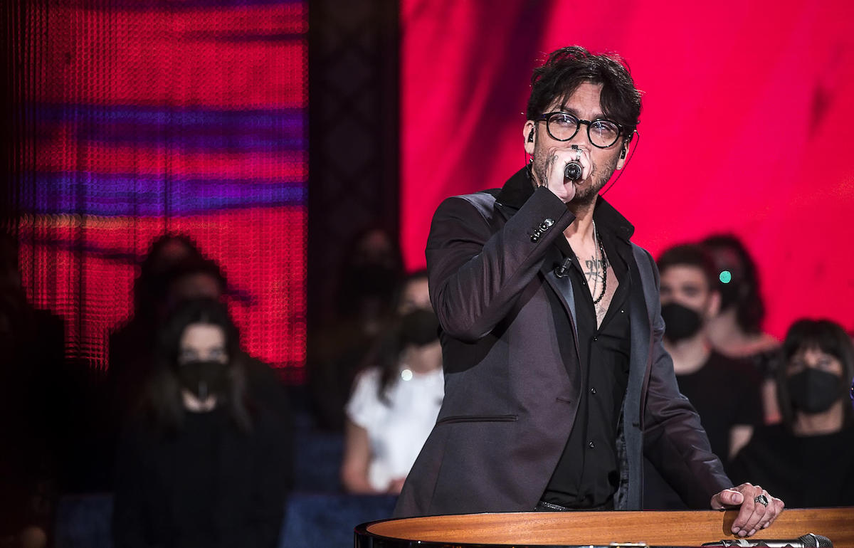 fabrizio moro contro festival di sanremo rapper piattaforma streaming