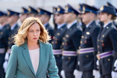 giorgia meloni polizia razzista