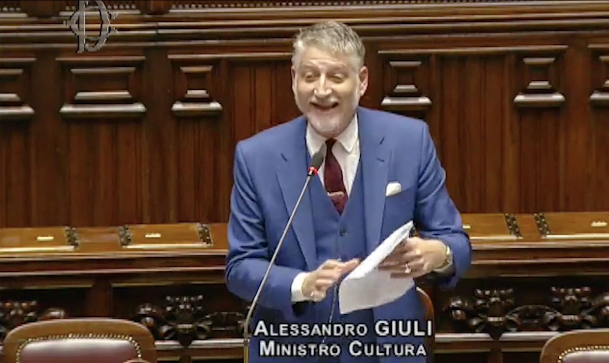 ministro giuli dimissioni spano mic camera question time