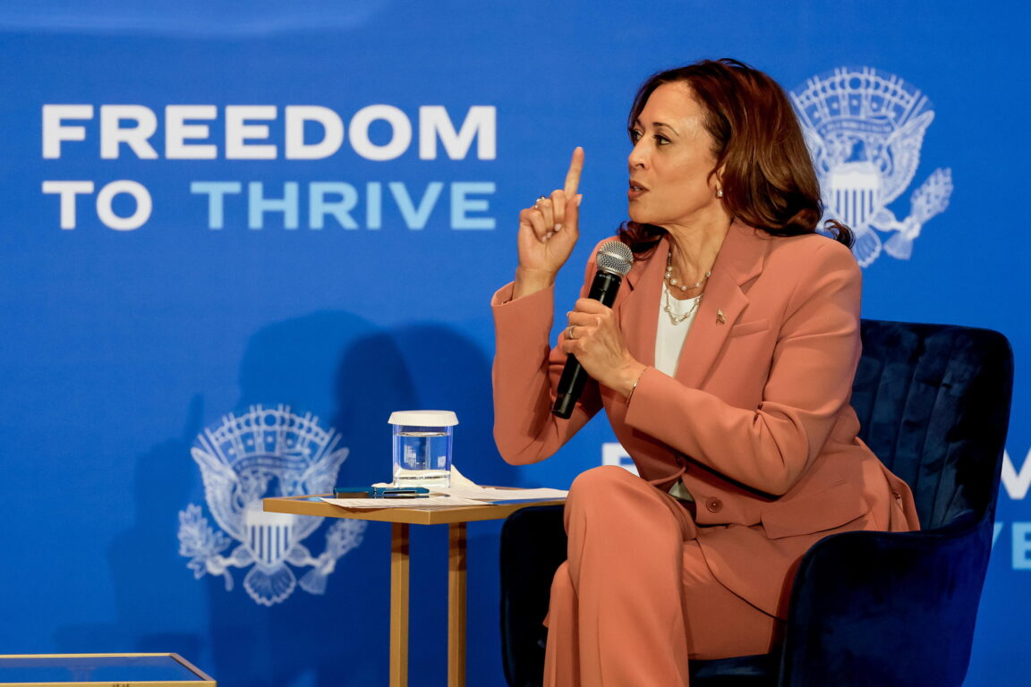 kamala harris economia americana economic economy tour