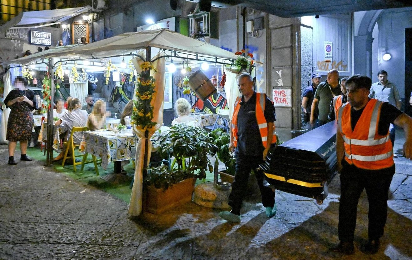 napoli sparatoria 15enne morto