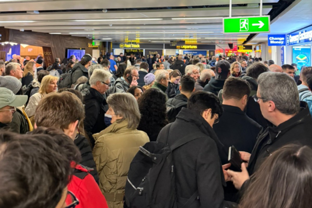 Londra, riapre il terminal sud dell'aeroporto di Gatwick: terminata l'allerta sicurezza