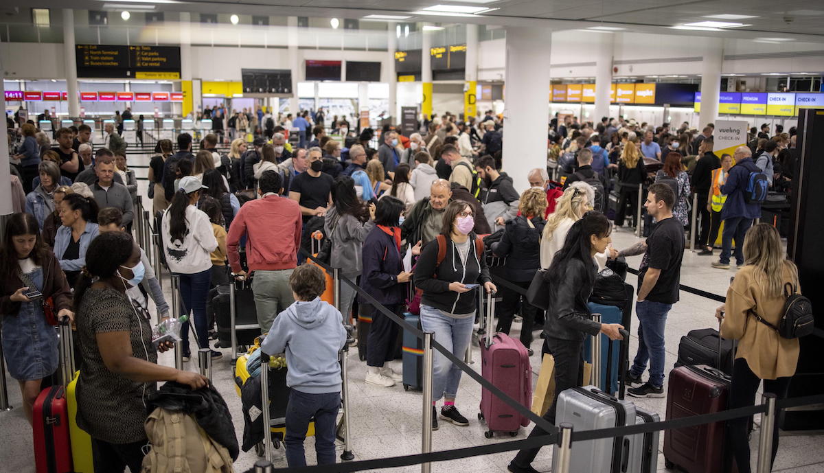 https://static.open.online/wp-content/uploads/2024/11/aeroporto-gatwick-evacuato-allarme-sicurezza-londra.jpg