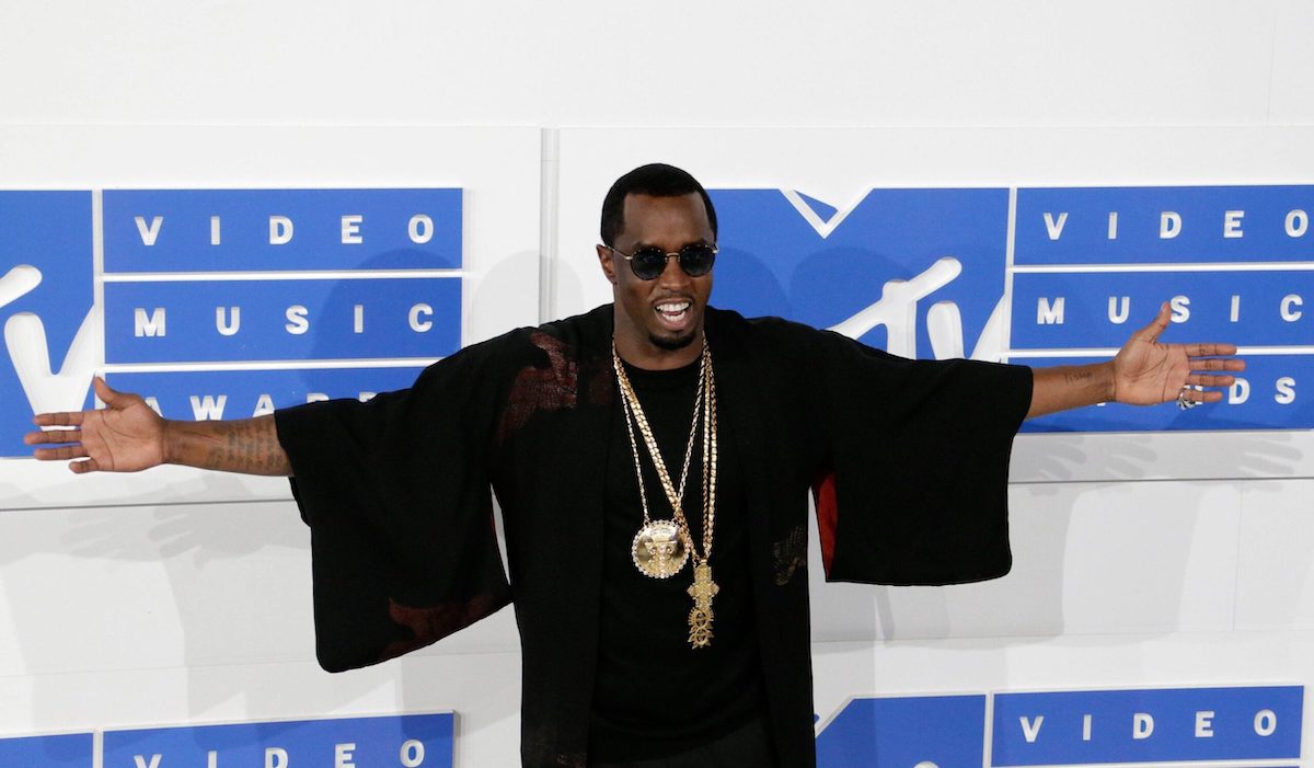 https://static.open.online/wp-content/uploads/2024/11/puff-daddy-compleanno-carcere.jpg