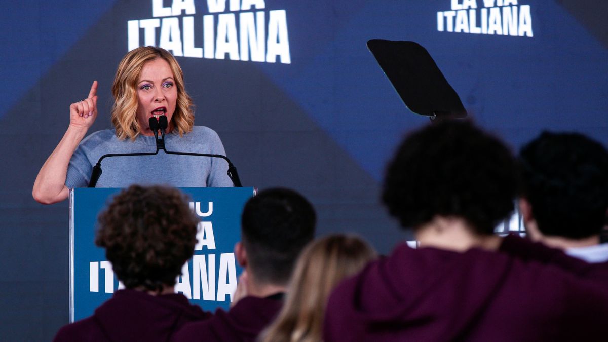 Atreju, Giorgia Meloni difende Gioventù Nazionale contro Fanpage: «Sono fiera di voi» – Il video