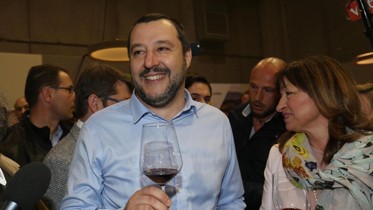 matteo salvini codice della strada vino