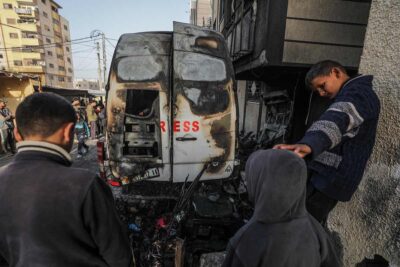 striscia gaza bombardamenti ospedali bambini