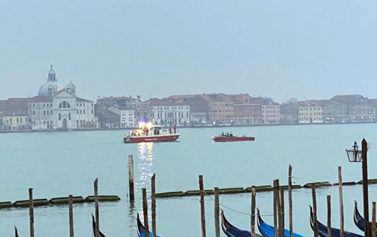 venezia incidente laguna feriti