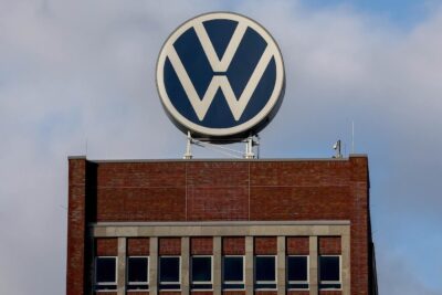 volkswagen scontro azienda sindacati