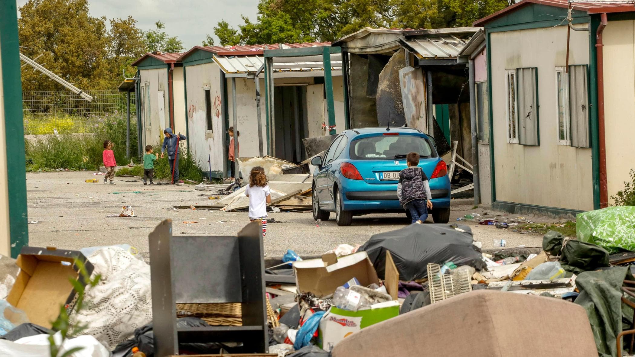 Roma, il ricercato preso al Campo Nomadi con un bottino di 100 mila euro