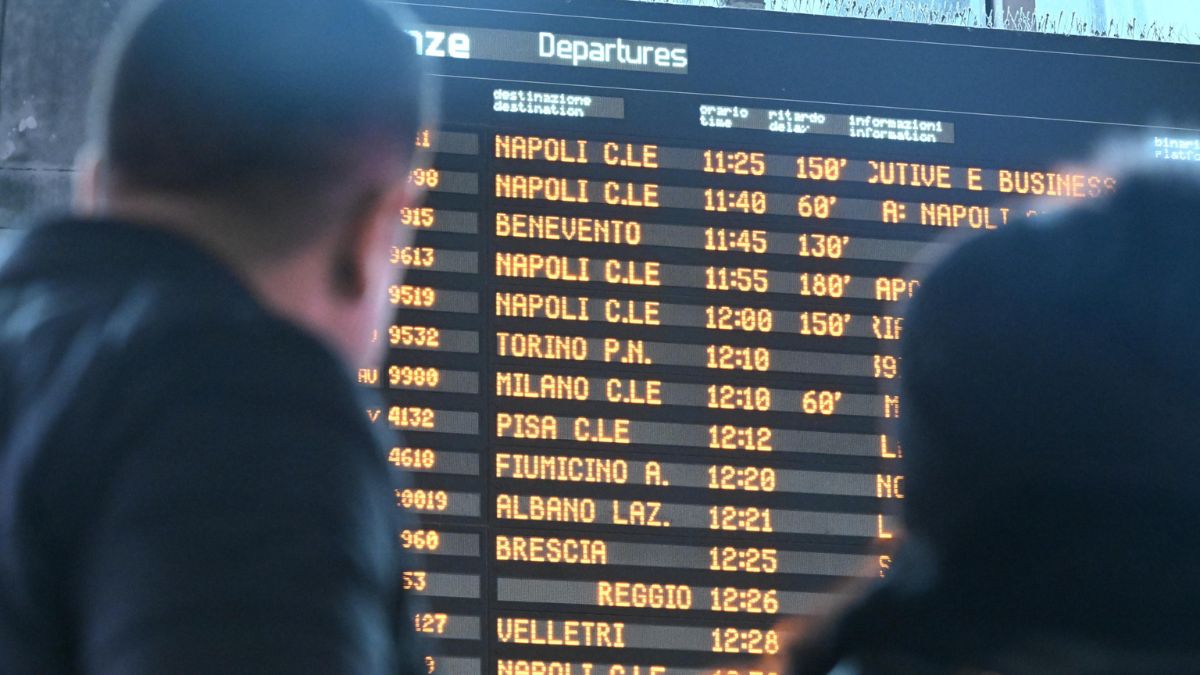 Disagi sull’Alta Velocità Roma-Napoli, ritardi fino a 90 minuti per un treno guasto