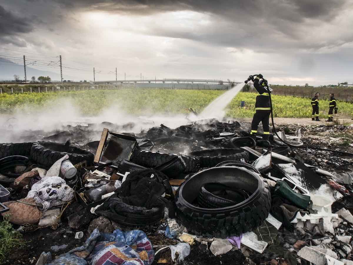 cedu italia condanna terra fuochi tutela cittadini segreto stato