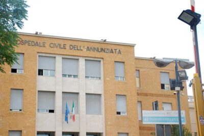 cosenza fratellini ricoverati fratture maltrattamenti ospedale cosenza